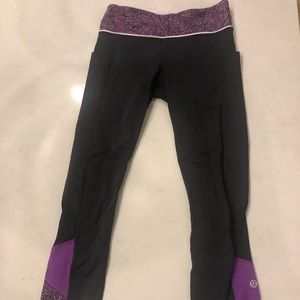 Lululemon Run Inspire Crop in black and purple